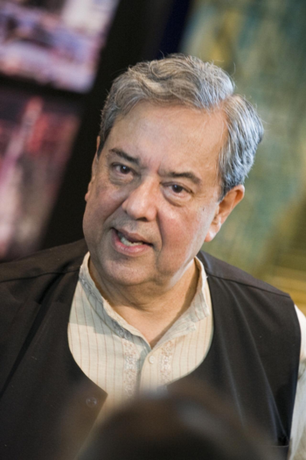 Dr Ashok Khosla Dr Ashok Khosla
